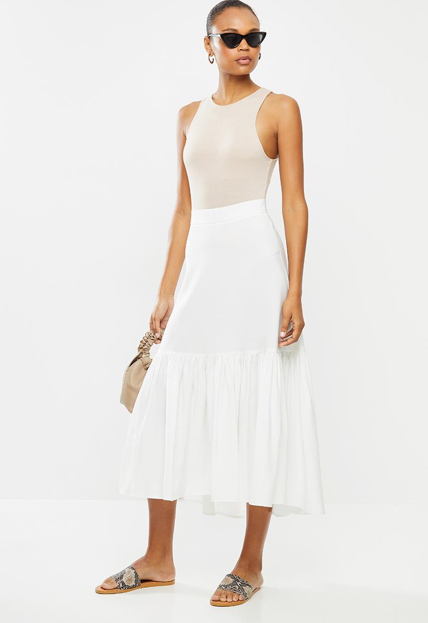 MILLA - Tiered dipped hem midi skirt- off white