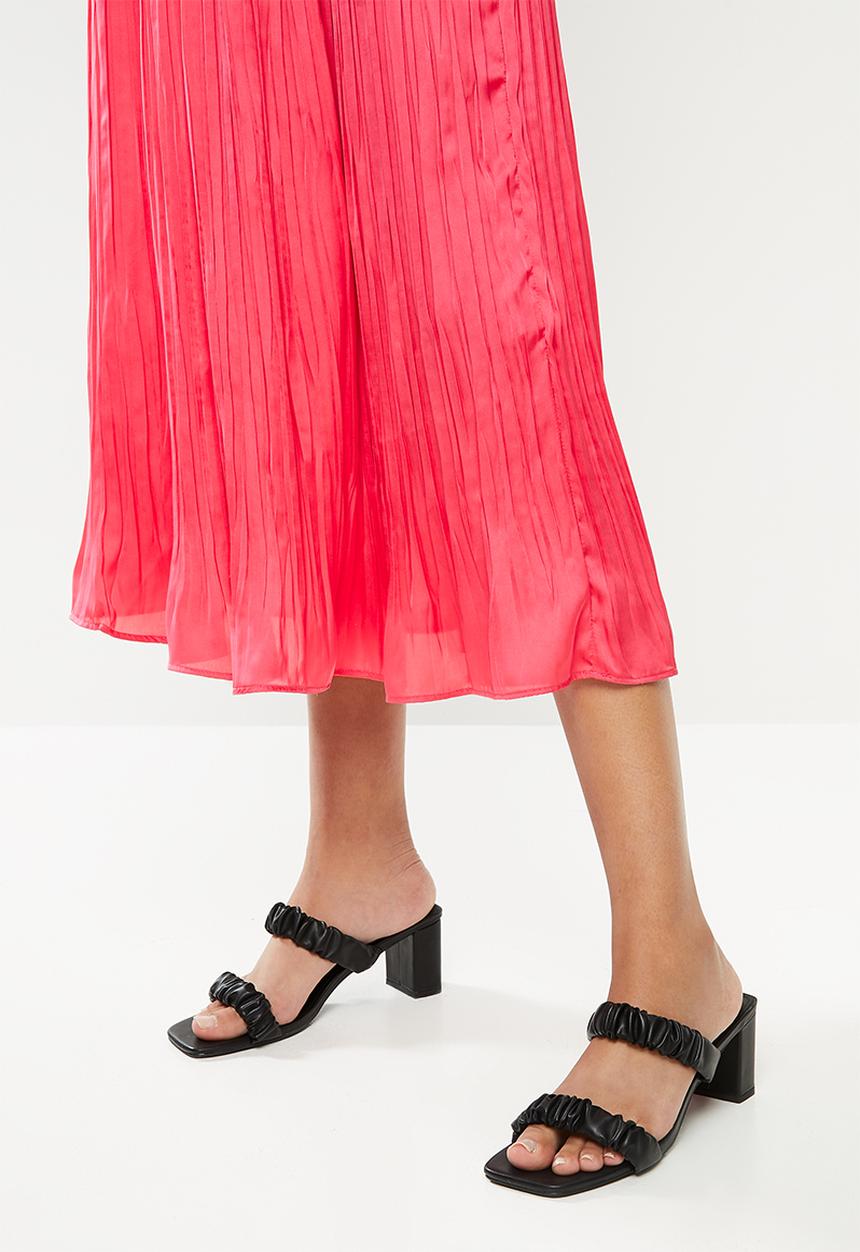 VELVET - Crush pleated midi skirt - pink