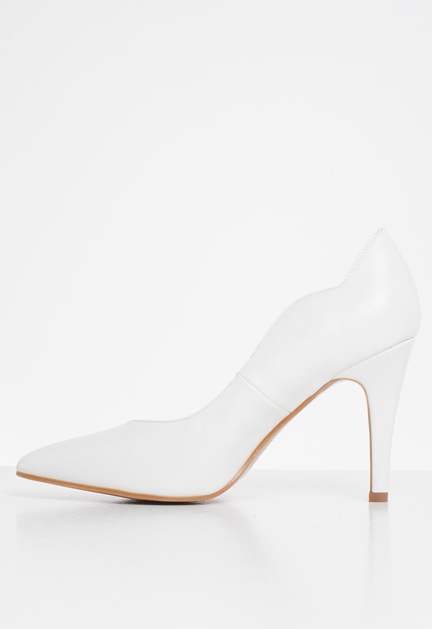 Plum - Acacia court - white
