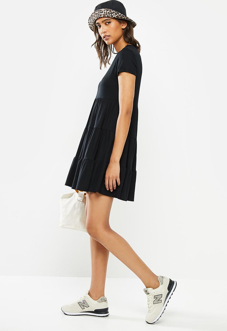 Blake - Tiered T-shirt dress - black