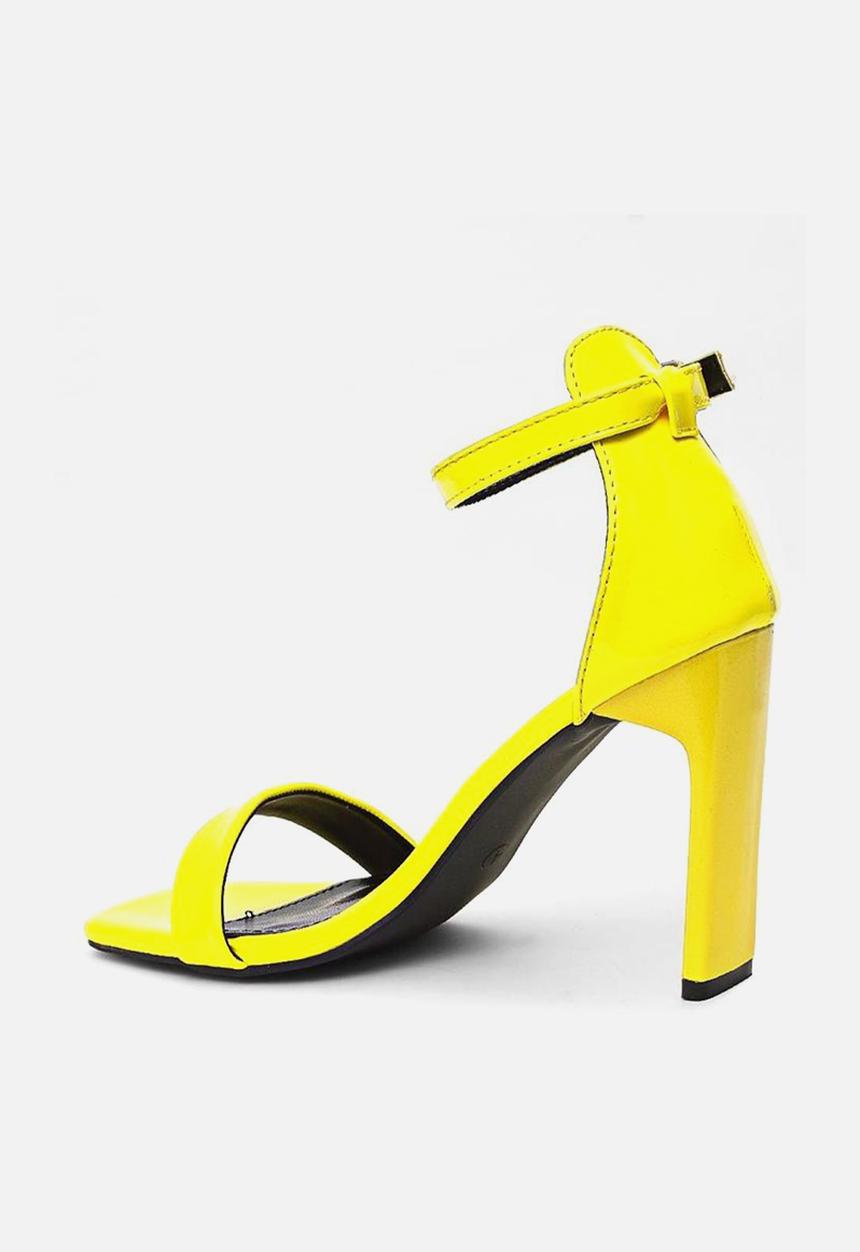 Seduction - Ankle strap heel - yellow