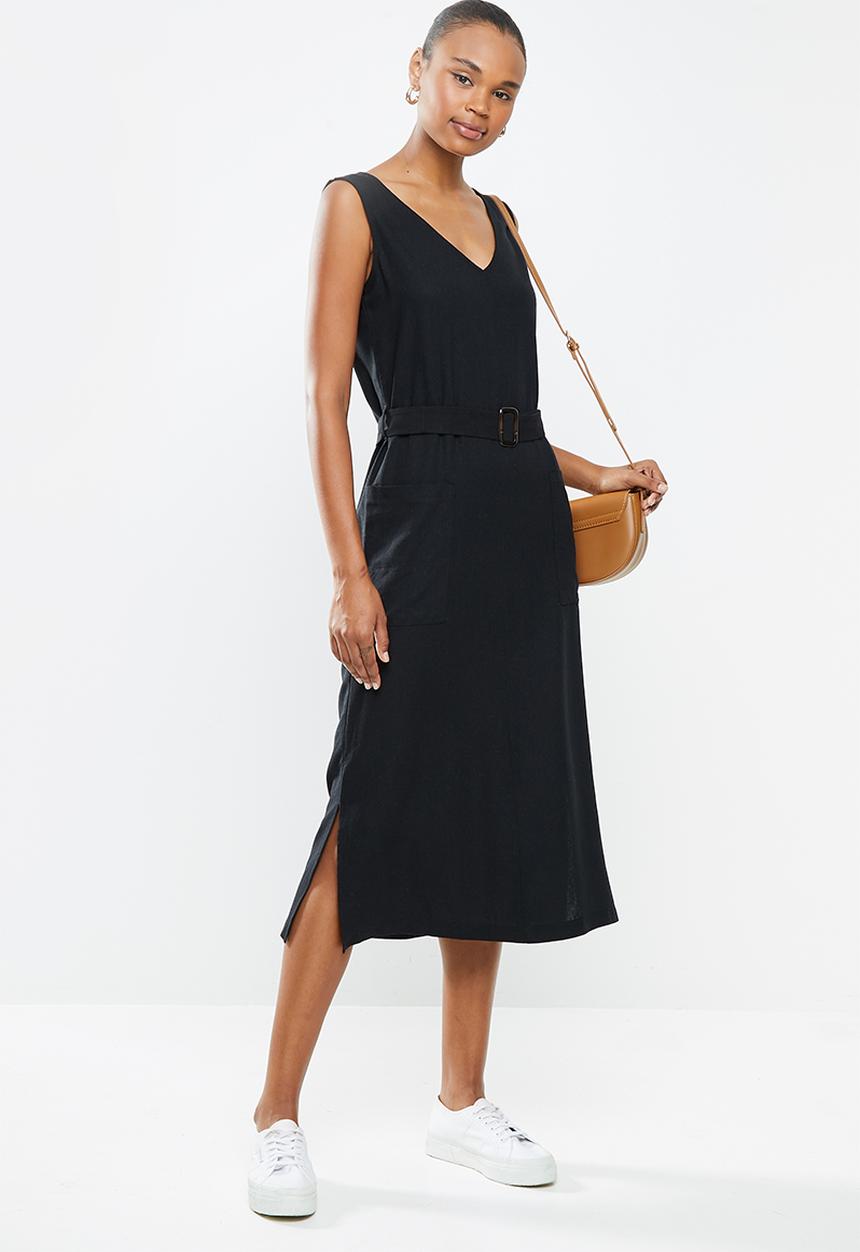 edit - Deep vpkt collumn dress - black
