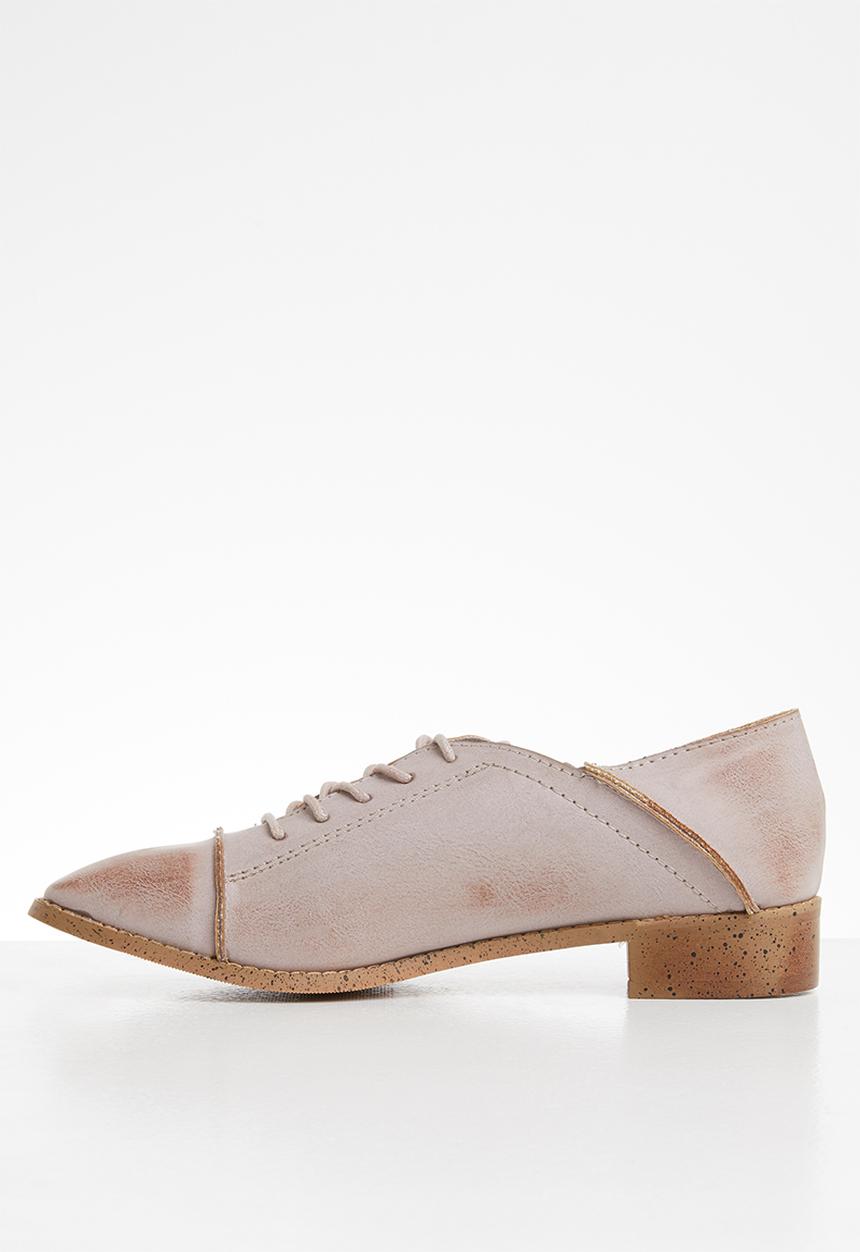 Plum - Stella brogue - taupe