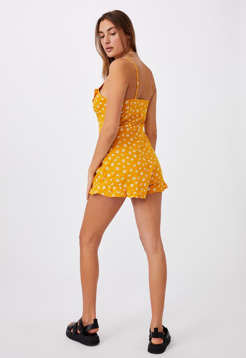 Cotton On - Woven roni ruffle front playsuit - sophia daisy mango