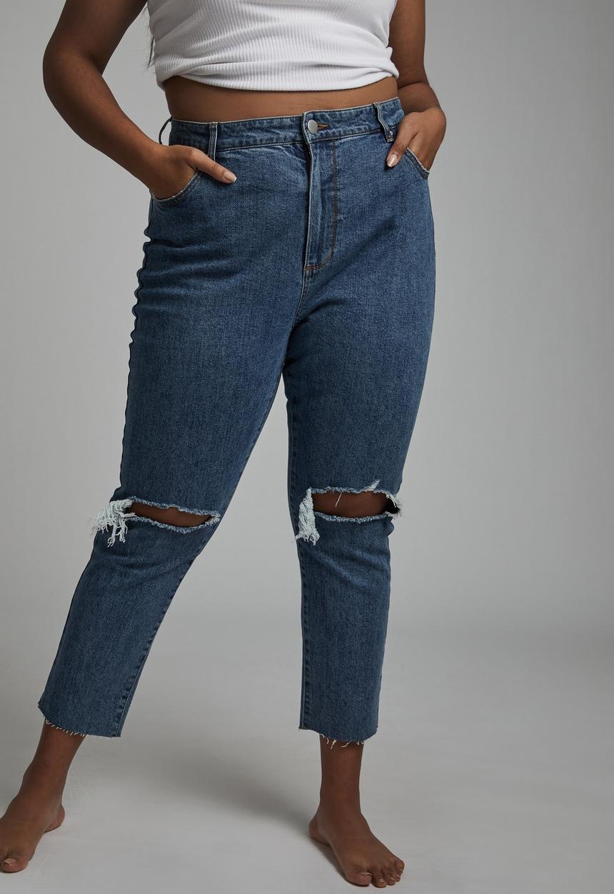Cotton On - Curve taylor mom jean - mid blue rips