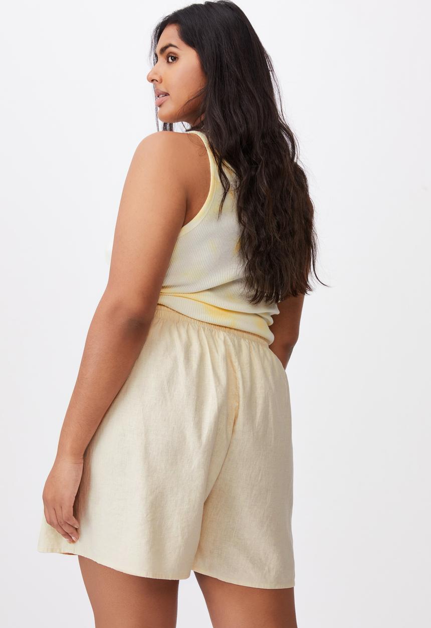 Cotton On - Curve cali pull on short - warm linen