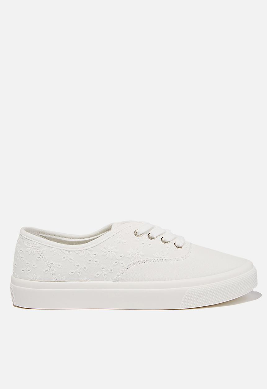 Cotton On - Jamie lace up plimsoll - white 