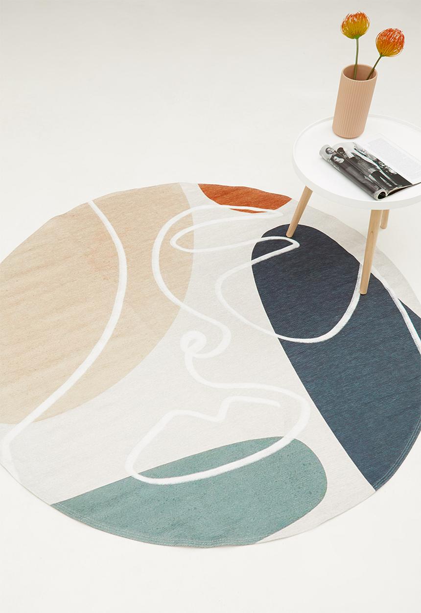Hertex Haus - Wraith rug - multi