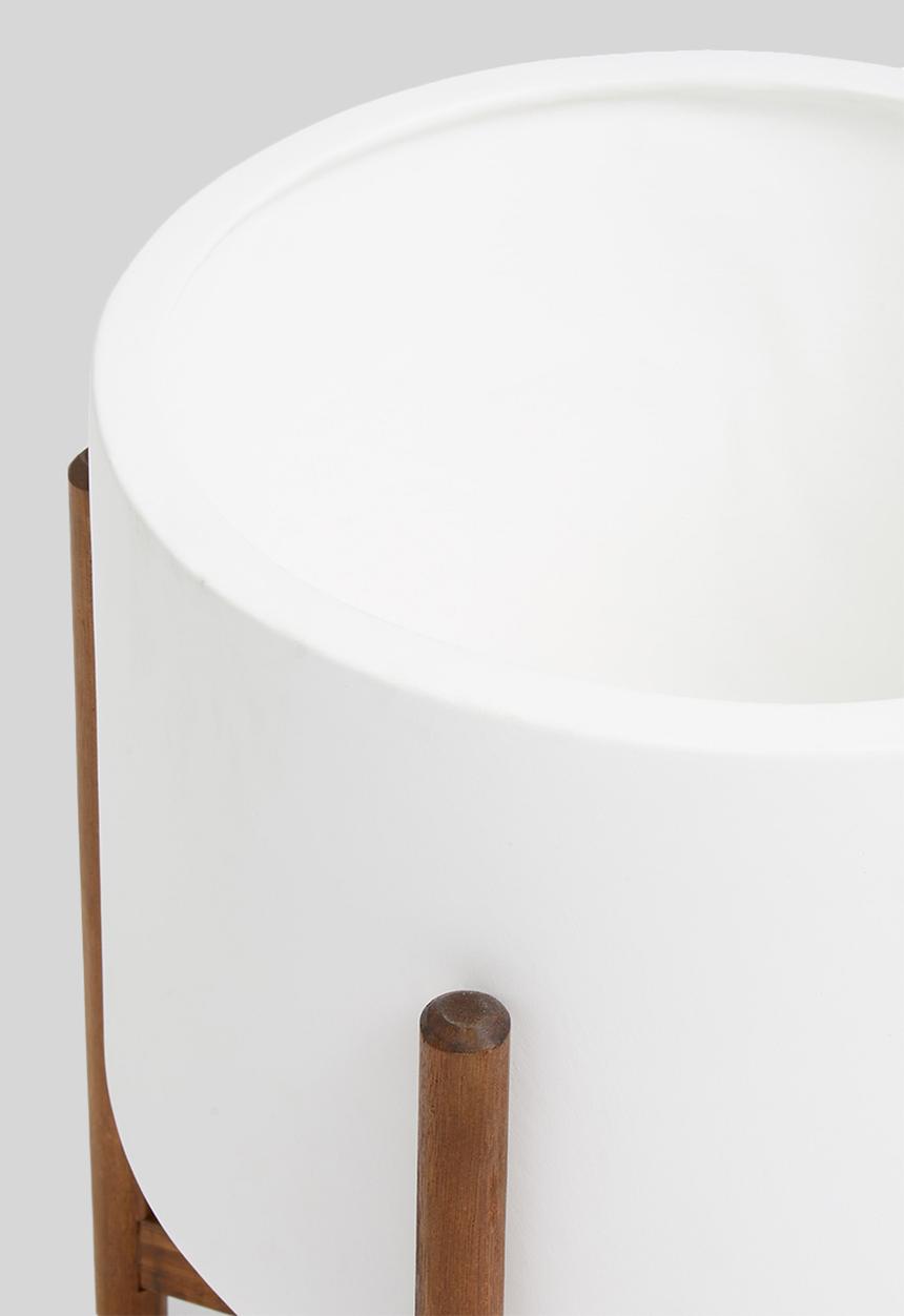 Grey Gardens - Bullet planter - white