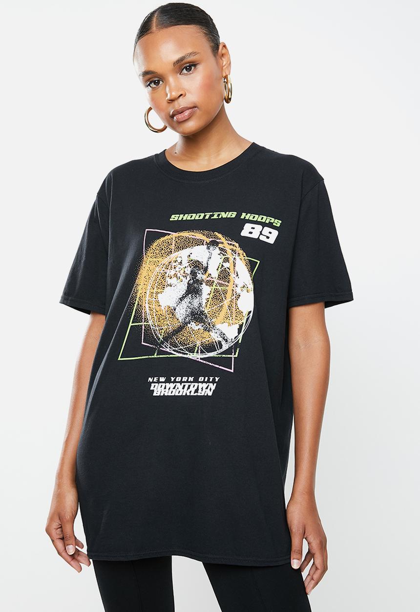Missguided - Shooting hoops graphic short sleeve oversized tee - black
