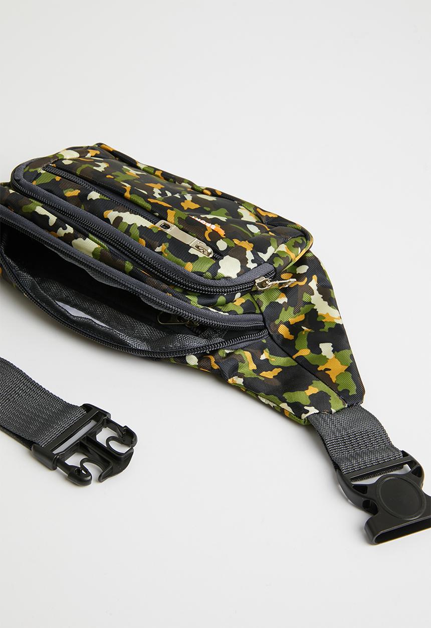 Rebel Republic - Camo moon bag - multi