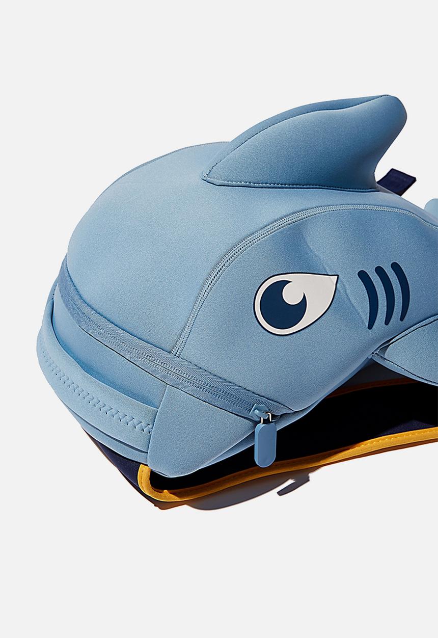 Cotton On - Kids neoprene backpack - dusk blue shark