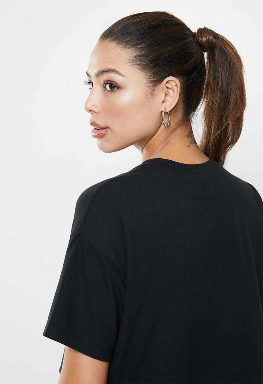 Blake - Cropped oversized tee - black & white