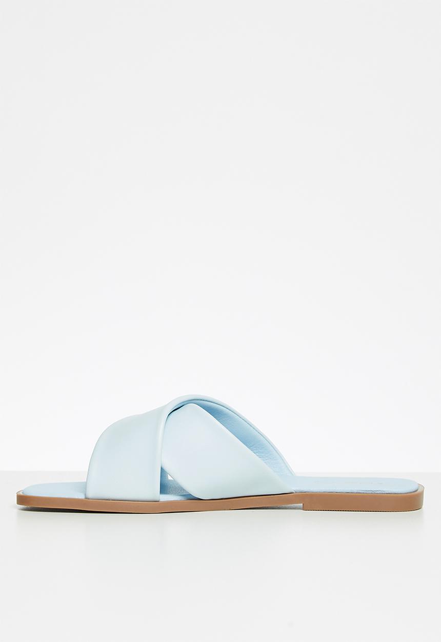 Cotton On - Macey padded crossover sandal - pale blue