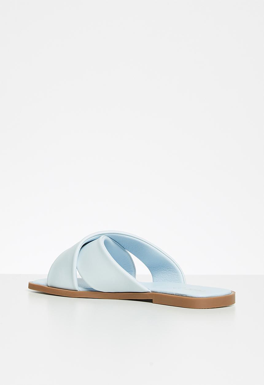 Cotton On - Macey padded crossover sandal - pale blue
