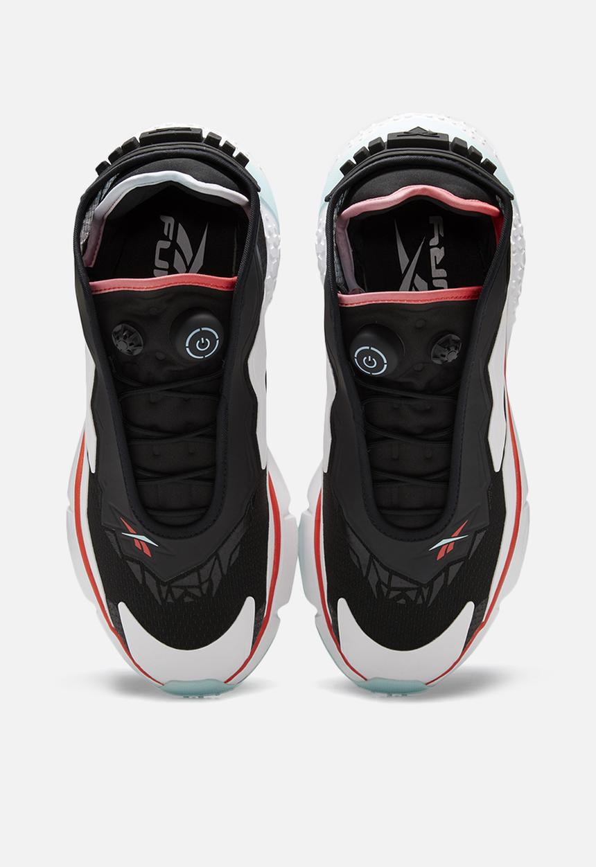 Reebok - Model f - black/white/dynamic red