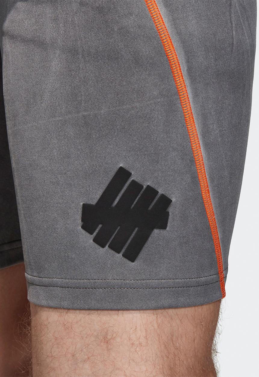 adidas Originals - Tec shorts - black
