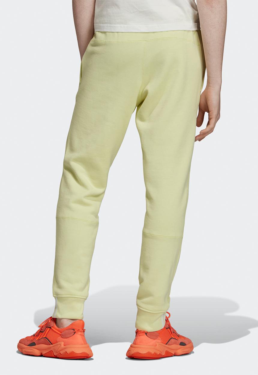 adidas Originals - D-r.y.v sweatpants - ice yellow