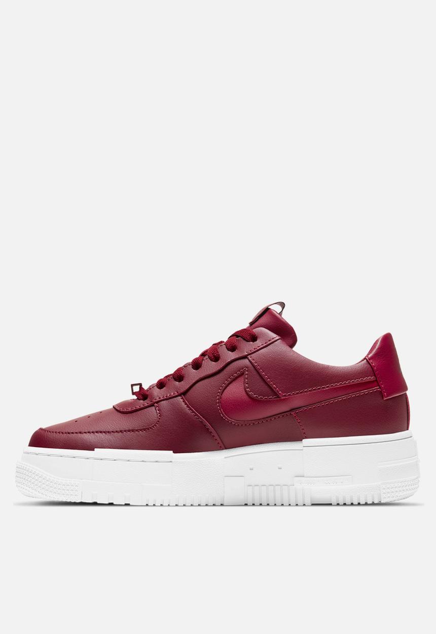Nike - Air Force 1 pixel - team red/white