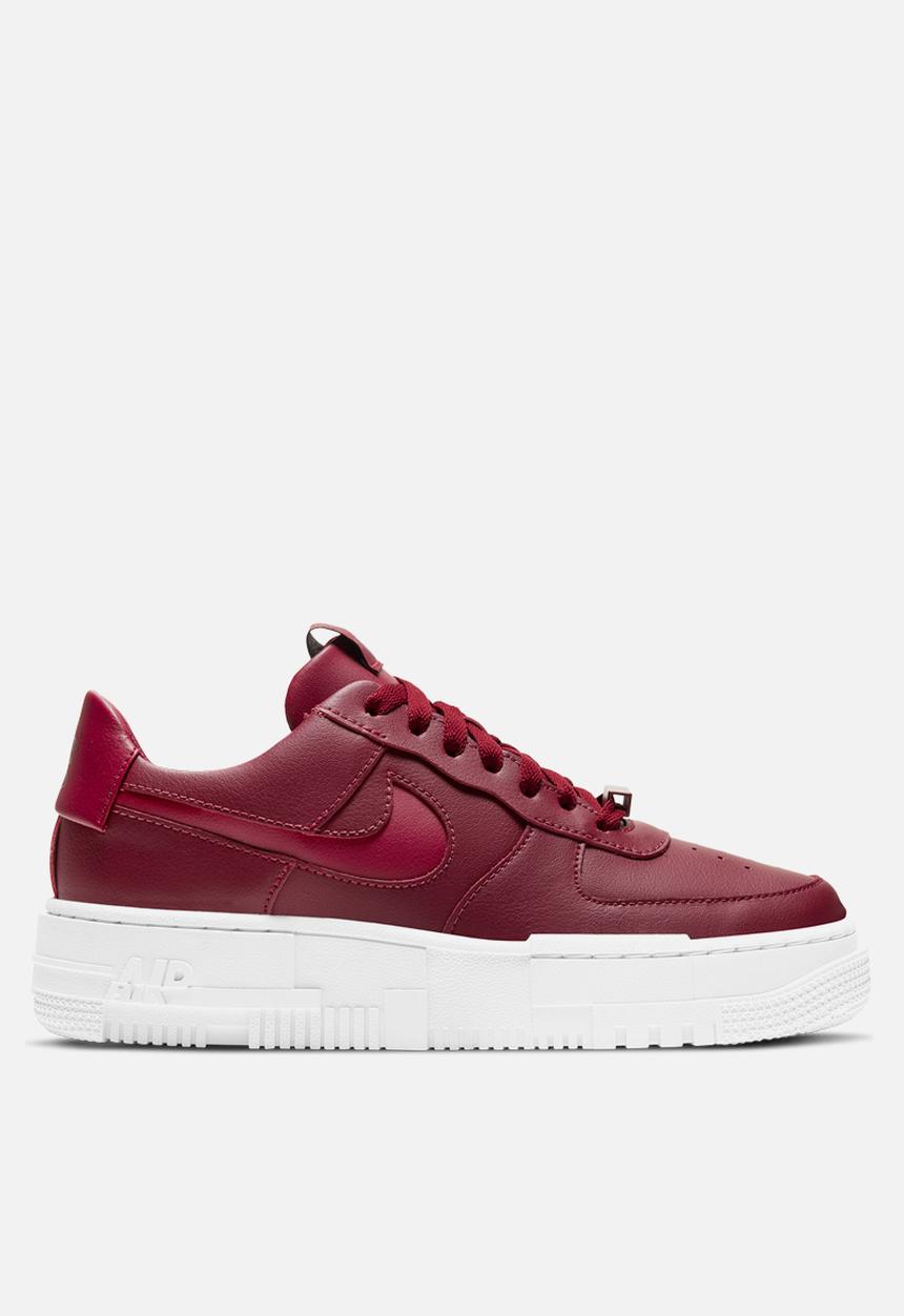 Nike - Air Force 1 pixel - team red/white