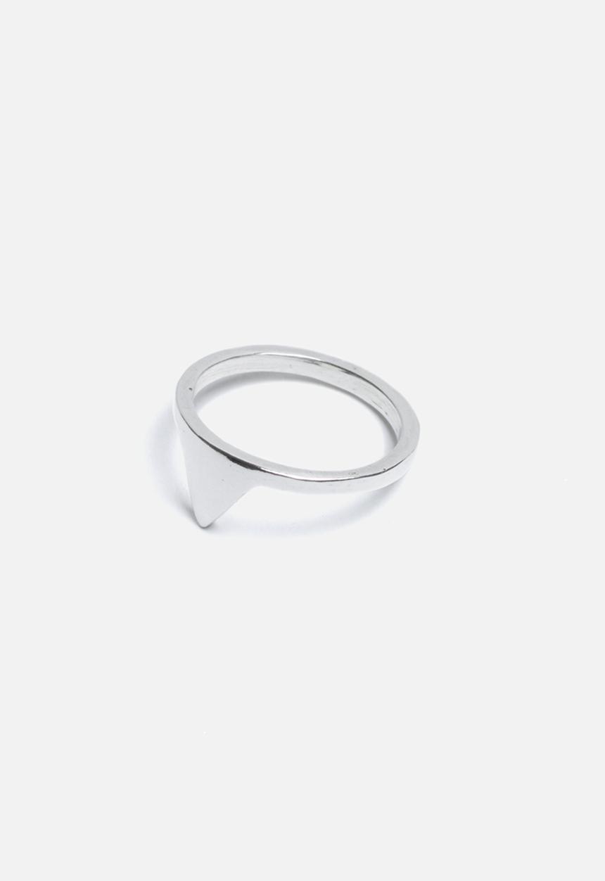 Bennt - Triangle Knuckle Ring