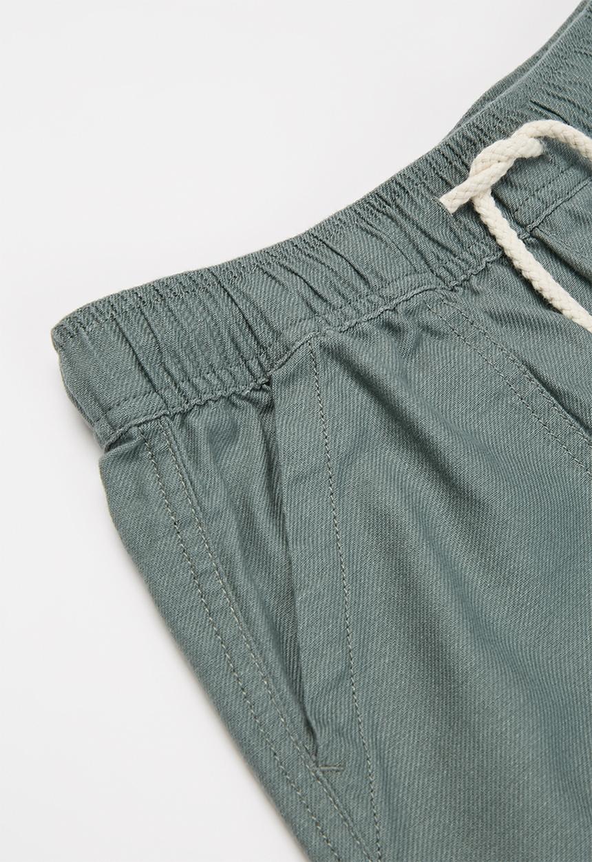 Free by Cotton On - Free boys hunter short - green
