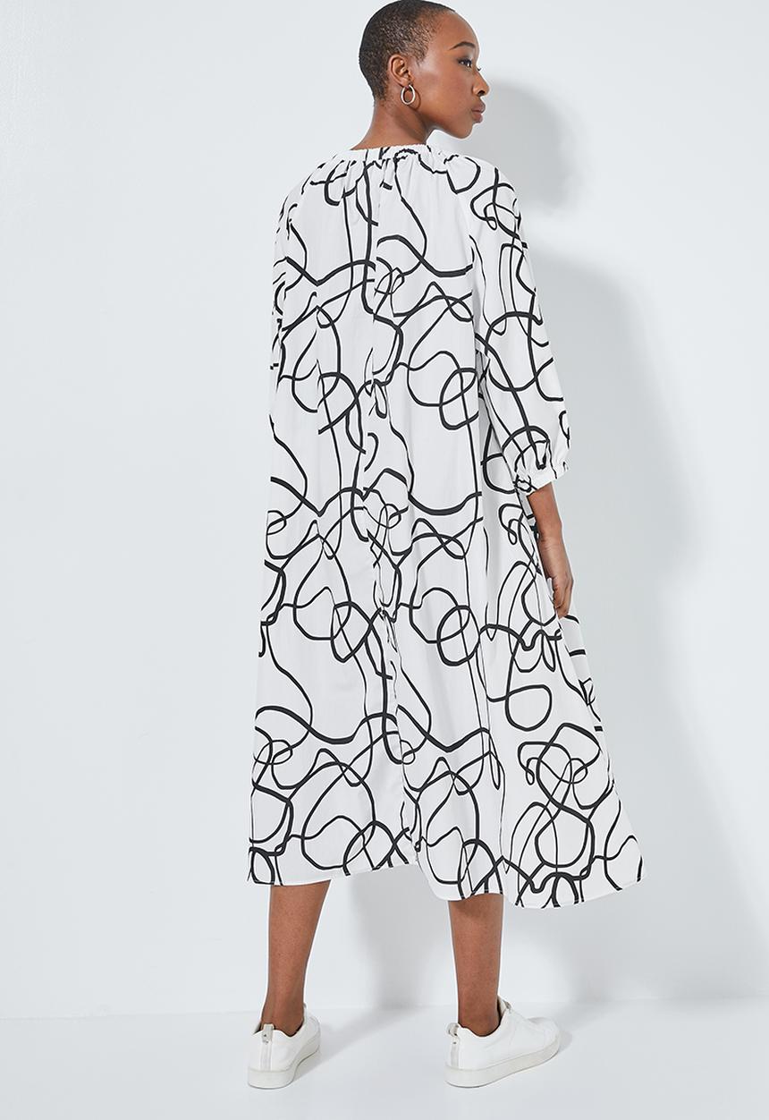 Superbalist - Volume midi with pockets - white & black 