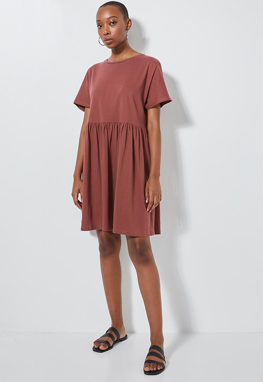 Superbalist - Short babydoll knit dress - brown