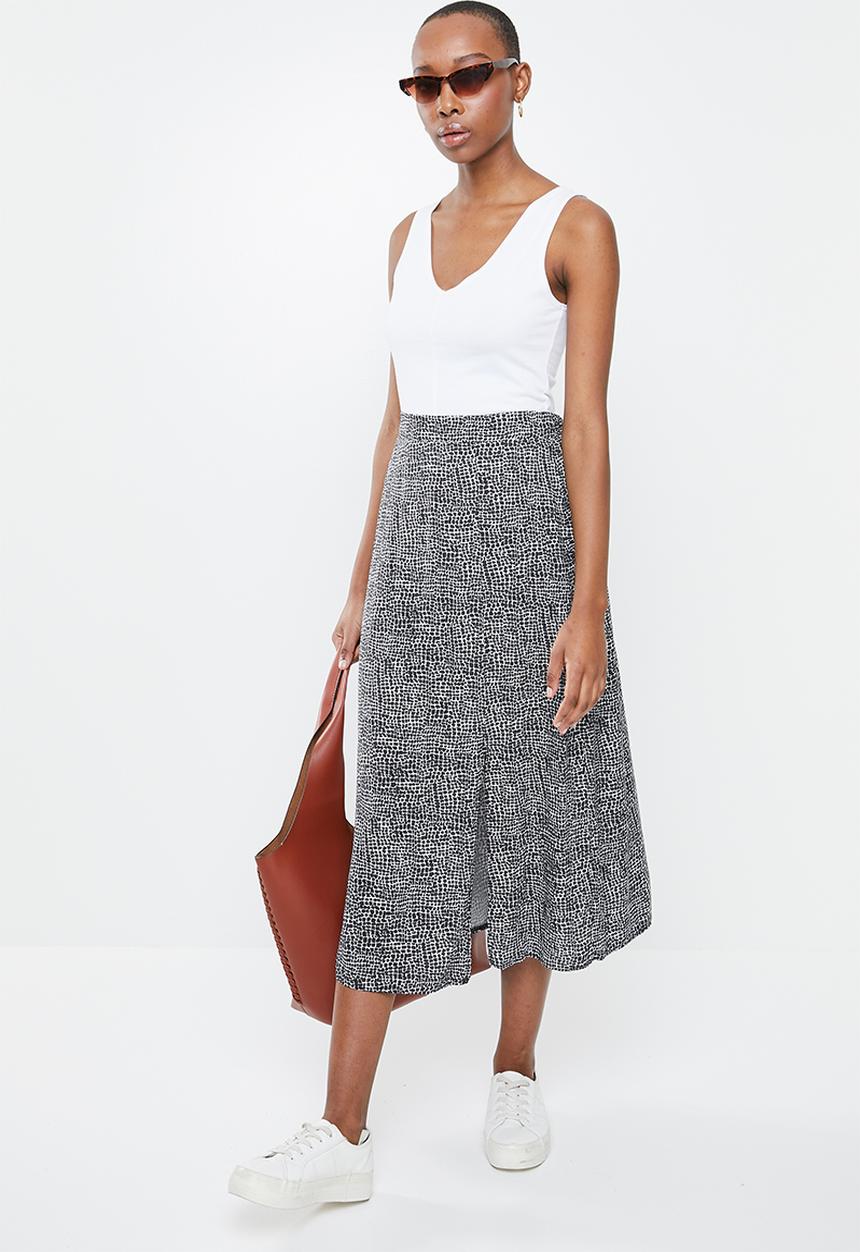 edit - Pull on slit midi skirt - black & white 