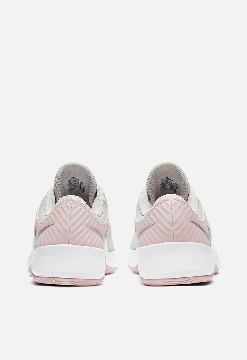 Nike - Nike mc trainer - cu3584-010 - platinum tint/metallic silver