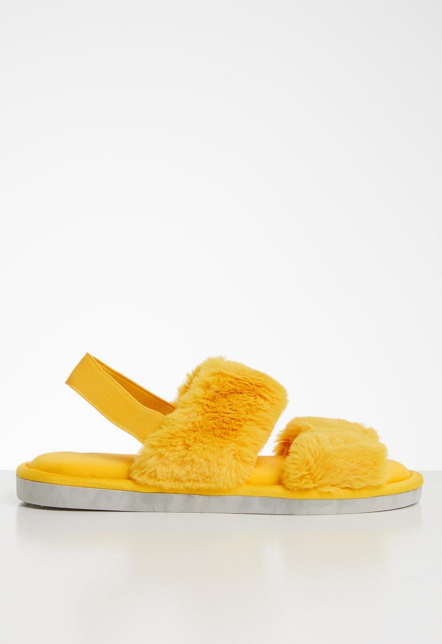 Seduction - Faux fur slipper - lemon yellow