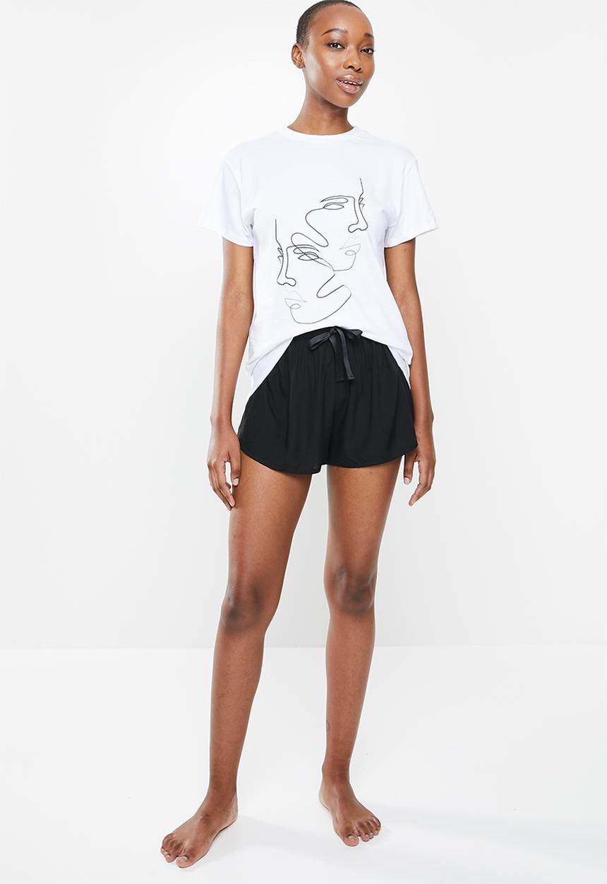 Superbalist - Sleep shorts & tee set - black & white