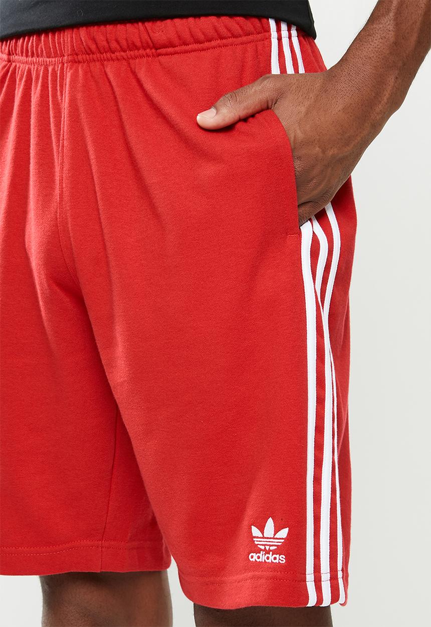 adidas Originals - 3 Stripe shorts - red 