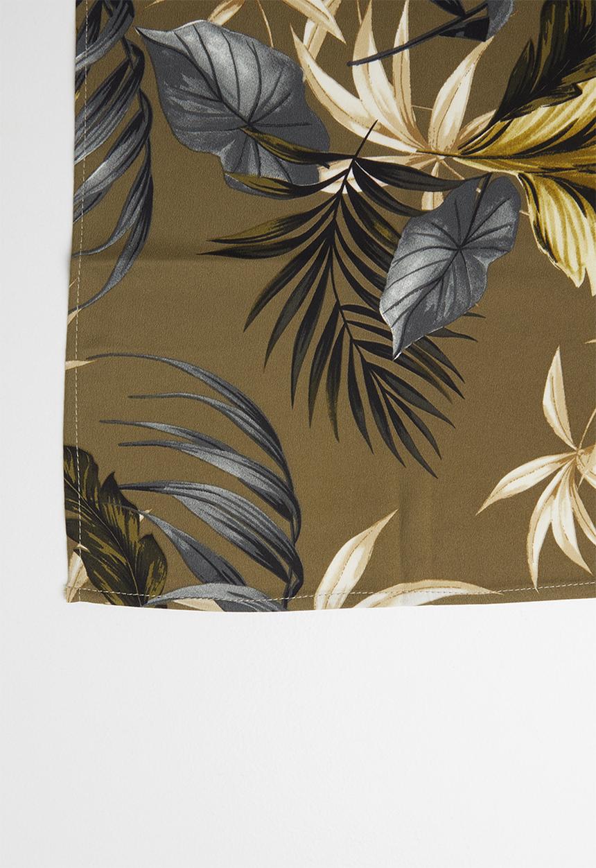 Superbalist - Leaf print neckerchief - green 