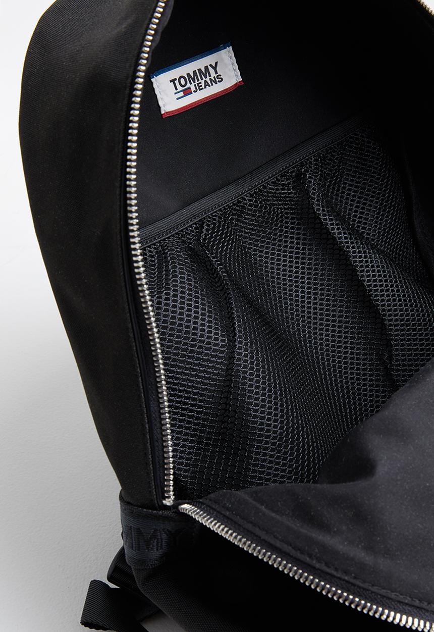 Tommy Hilfiger - Tjm logo tape dome backpack - black