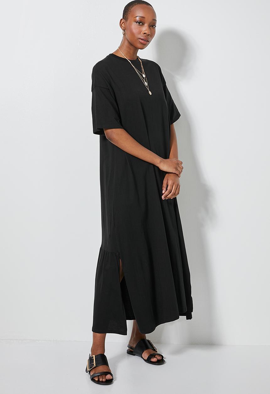Superbalist - T-shirt dress with slit & tier detail at back - black