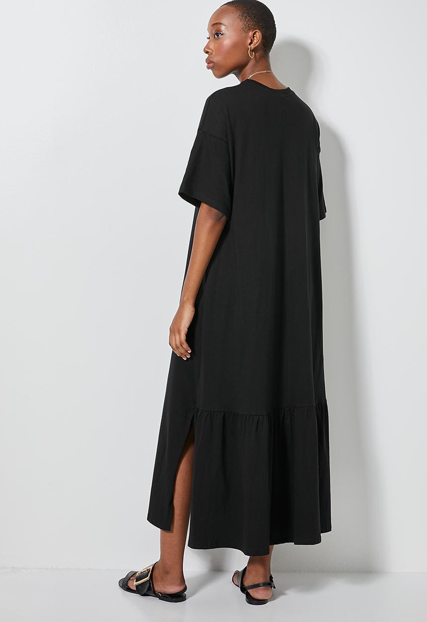 Superbalist - T-shirt dress with slit & tier detail at back - black