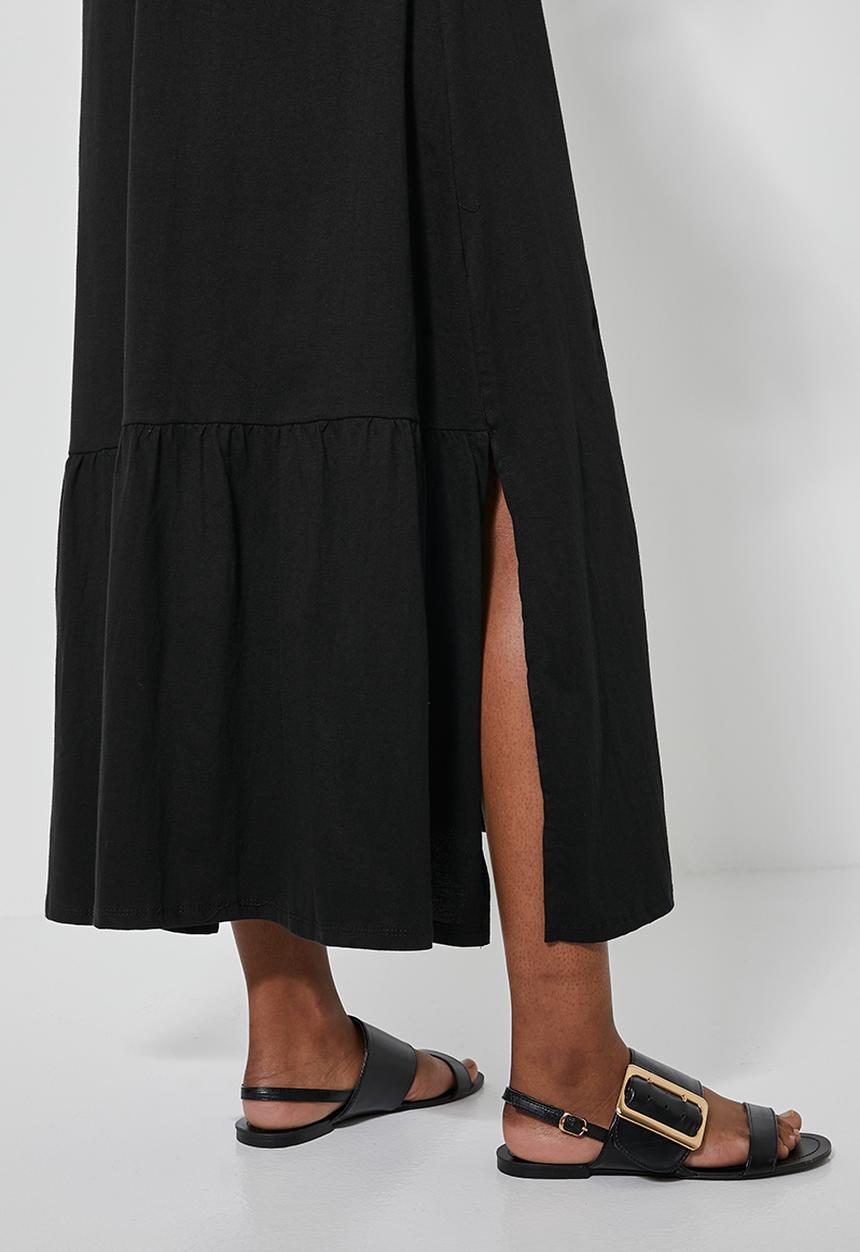 Superbalist - T-shirt dress with slit & tier detail at back - black