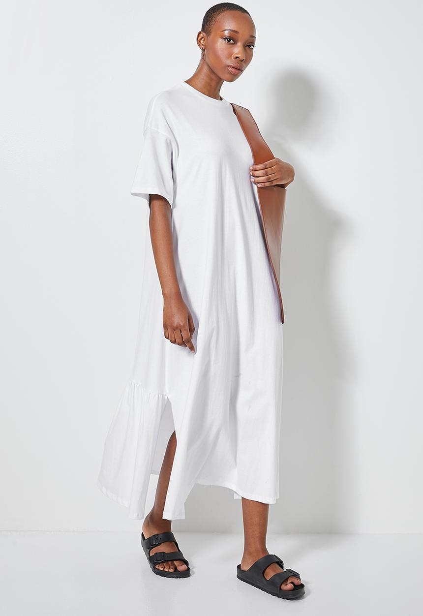 Superbalist - T-shirt dress with slit & tier detail at back - white
