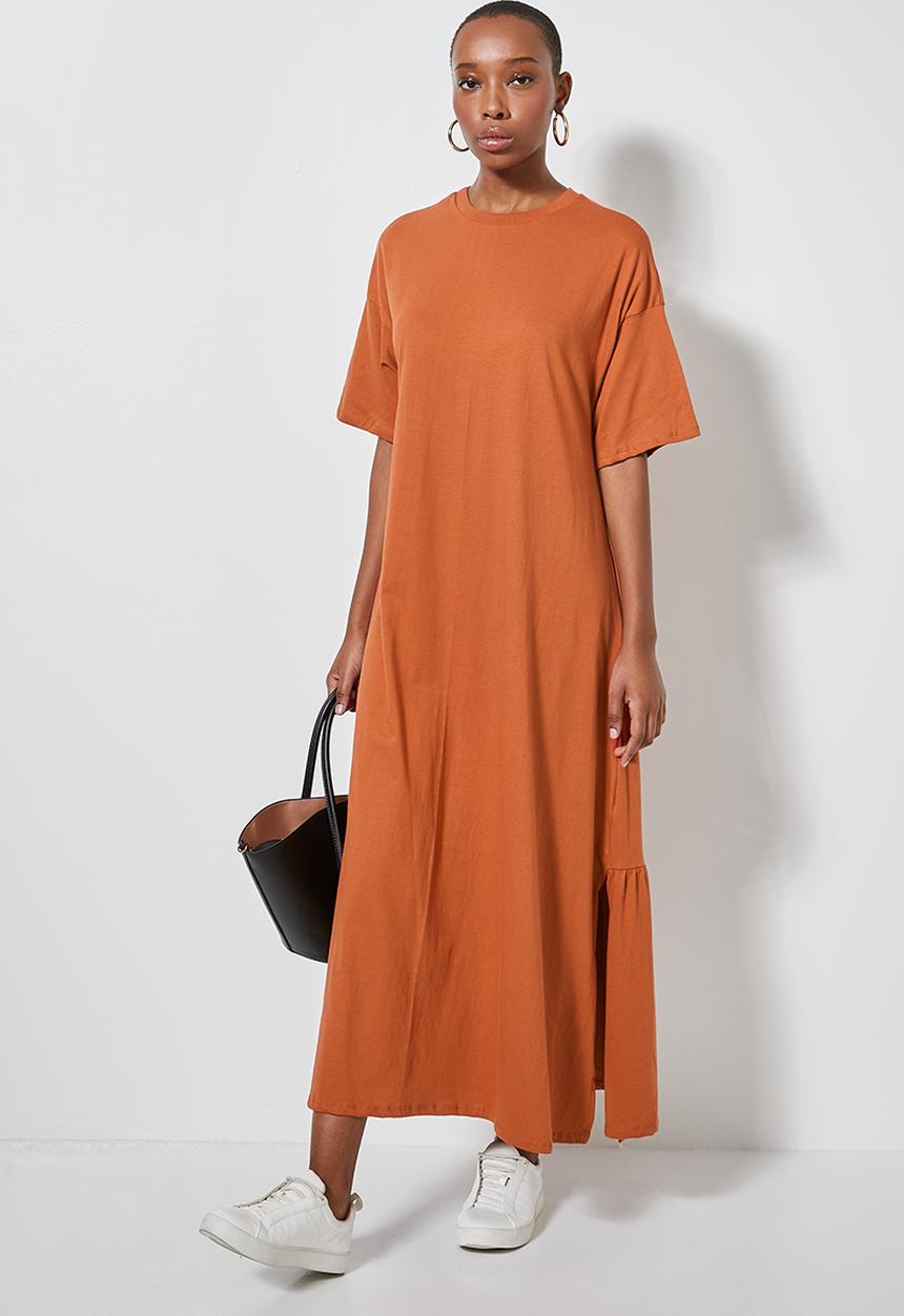 Superbalist - T-shirt dress with slit & tier detail at back - rust 