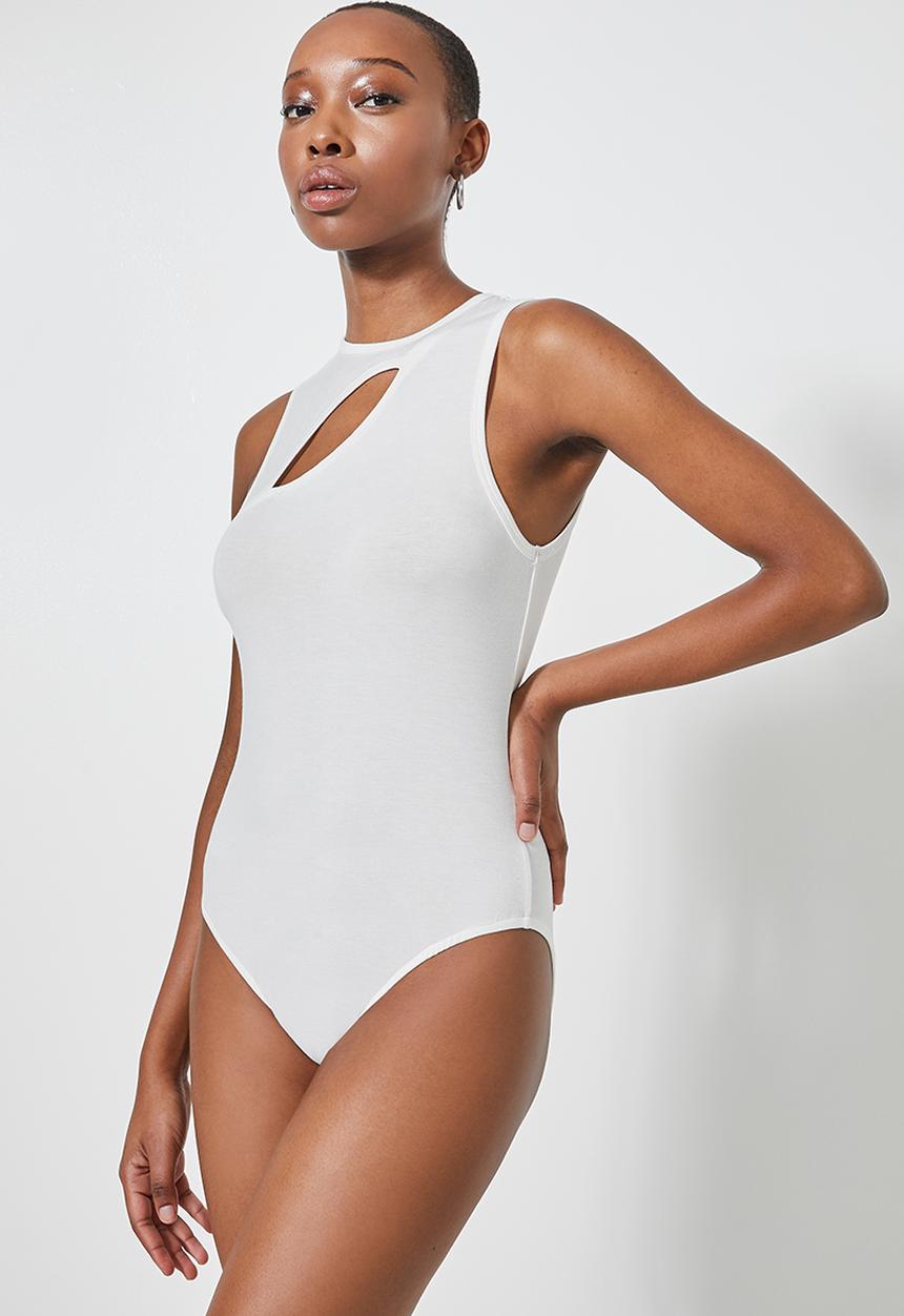 Superbalist - Wide rib cutout dtl bodysuit - white