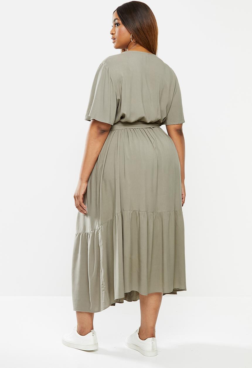 edit Plus - V-neck tiered midi - green