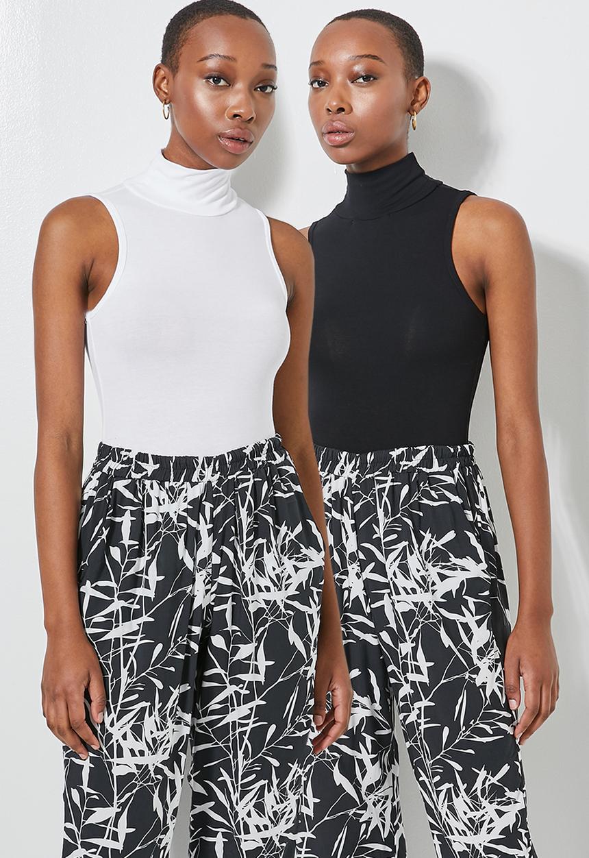 Superbalist - 2 pack turtleneck bodysuit - black & white