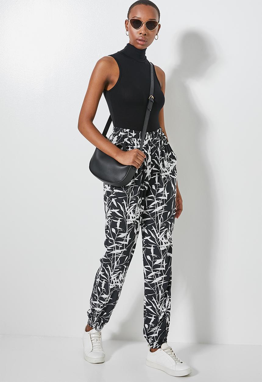Superbalist - 2 pack turtleneck bodysuit - black & white
