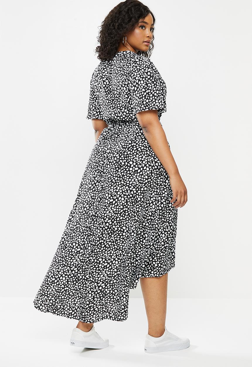 Missguided - Plus high low midi dress short sleeve dalmatian - black & white