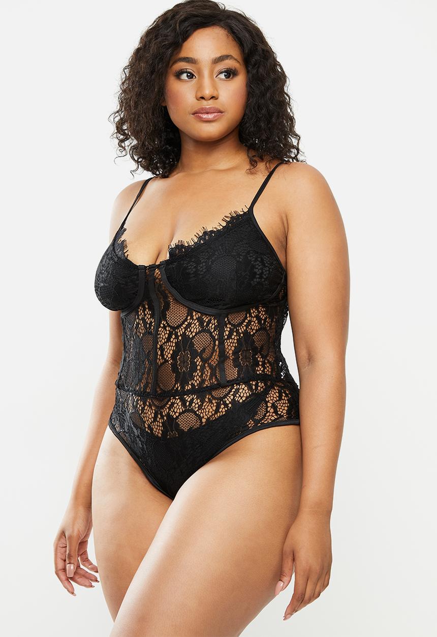 Missguided - Plus size lace pipe detail bodysuit - black