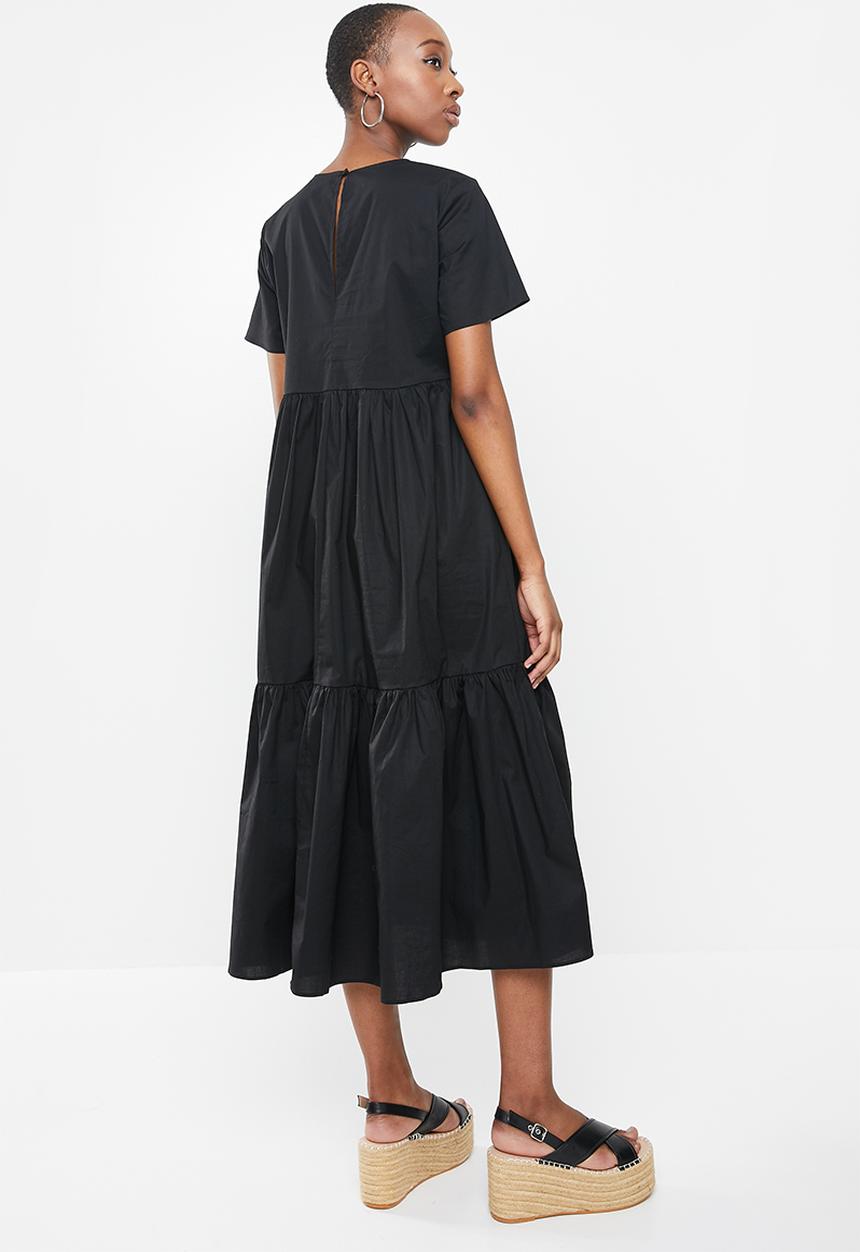 Glamorous - Short sleeve tiered midi dress - black
