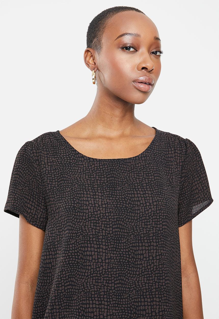 Jacqueline de Yong - Elsa short sleeve puff blouse - black & brown 