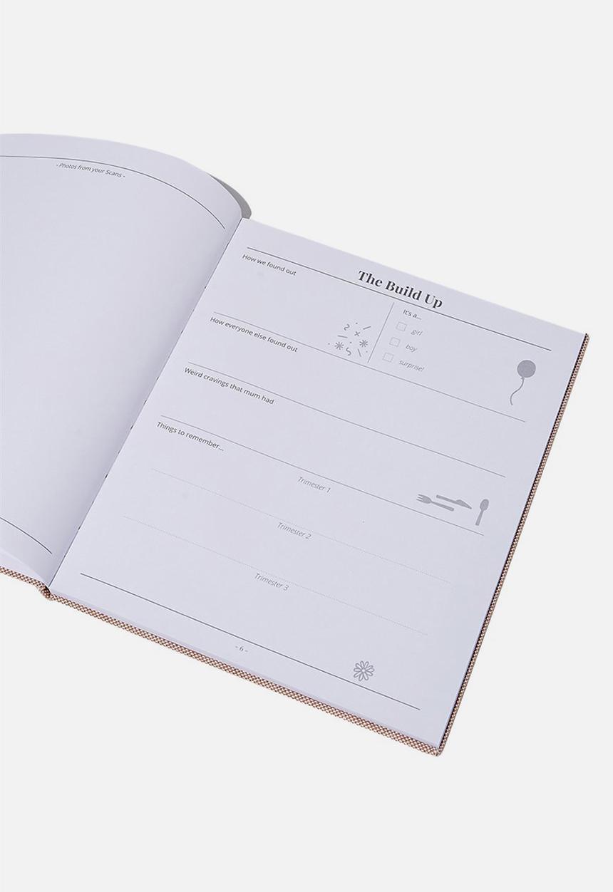 Cotton On - Baby book - hey baby zephyr