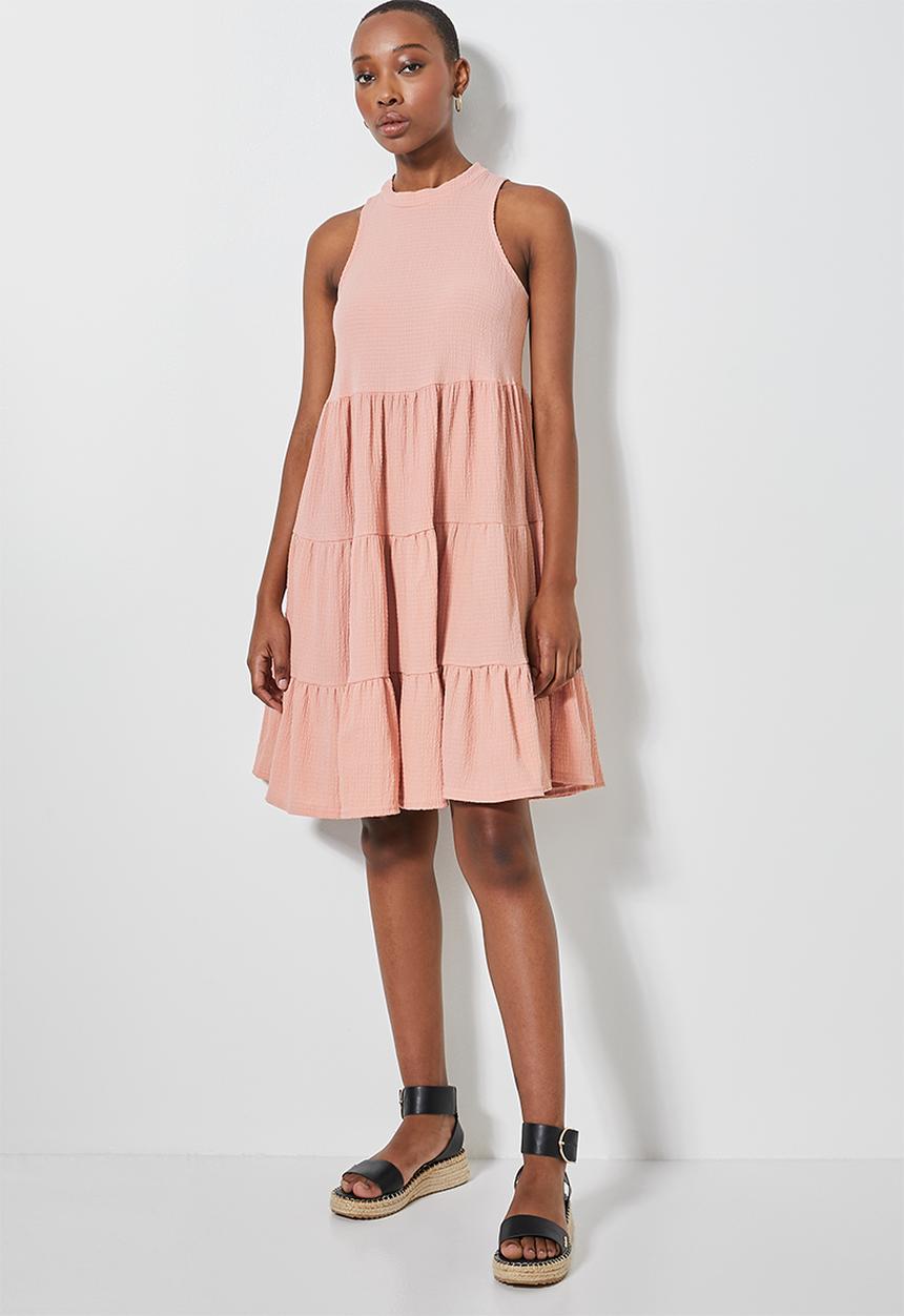 Superbalist - Sleeveless textured knit volume dress - pale rose